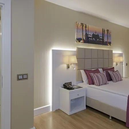 & Ξενοδοχείο