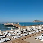 & Отель Алания