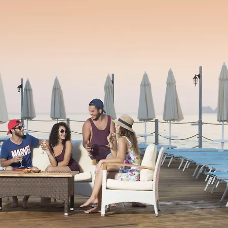 & Hotel 5*